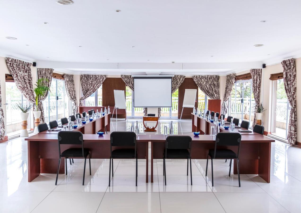 Lakeview Boutique & Conference Center Hotel